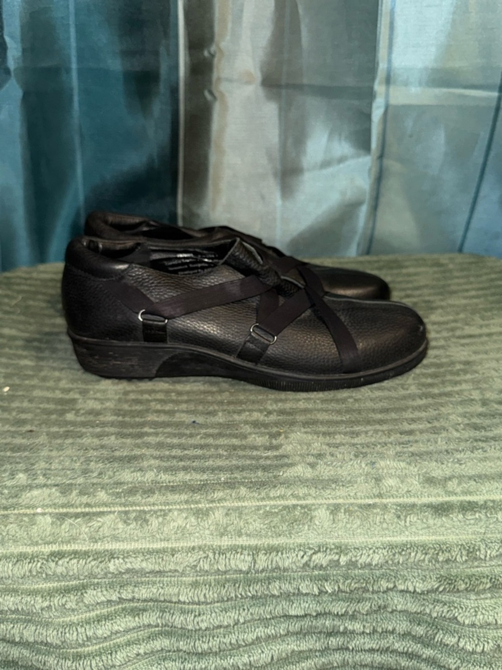 Women's Black Slip-On Comfort Loafers